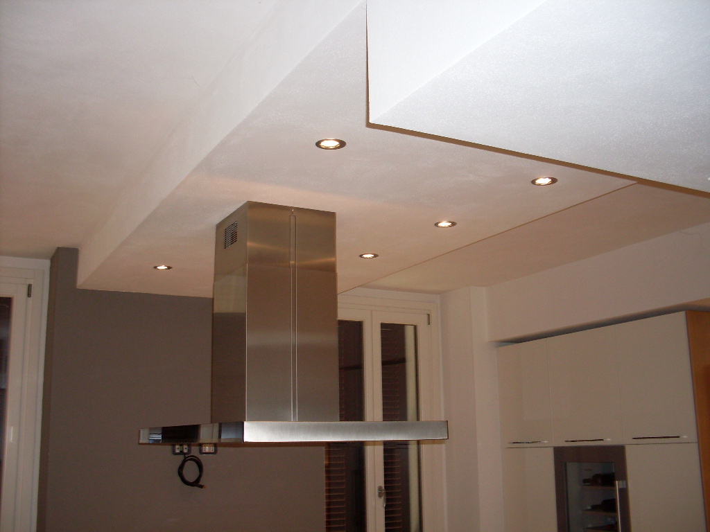 CONTROSOFFITTO IN CARTONGESSO CON CAPPA CONTROSOFFITTO IN CARTONGESSO CON CAPPA